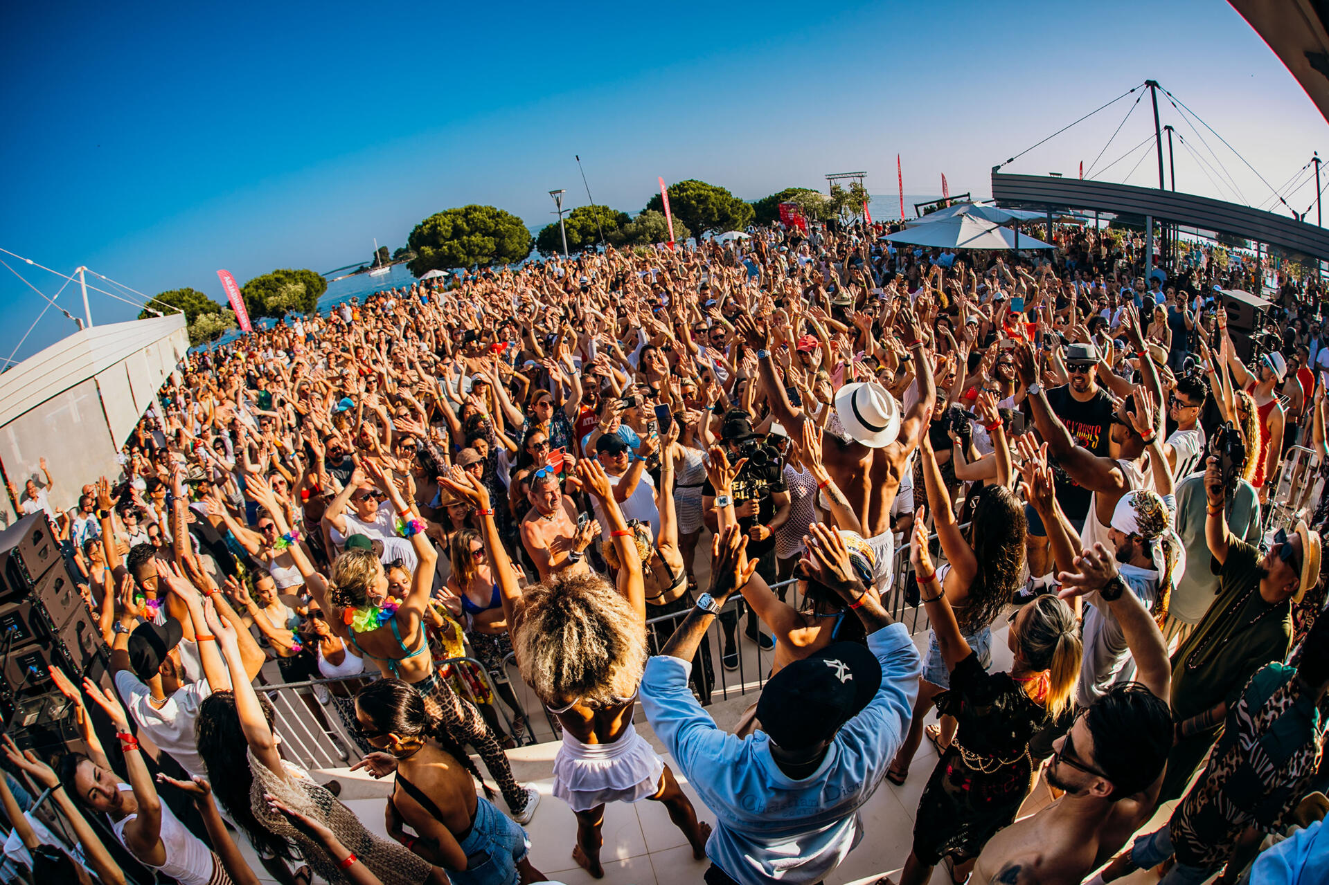 Grande Pool Party